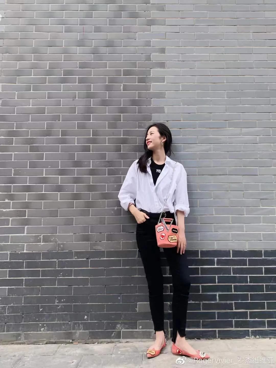 周雨彤的穿搭白衬衫,周雨彤刘雯钟楚曦