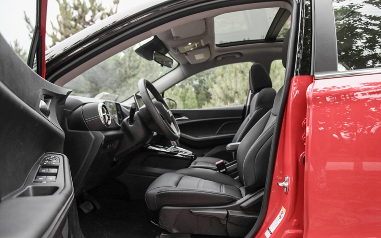 试驾比亚迪元EV535，邦老师用这几点告诉你值不值得买