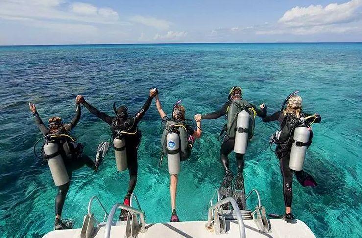 船宿去哪里体验感最好,想去邮轮旅游需要提前确定什么