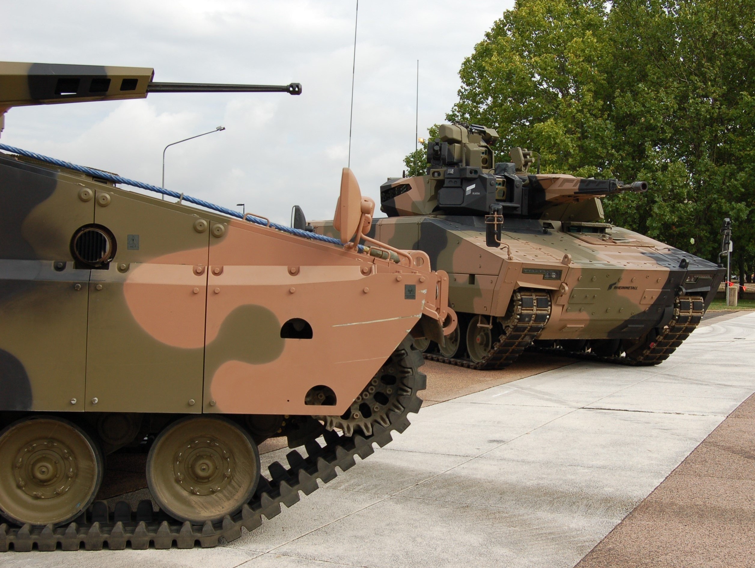 世界上防护能力最强的装甲车,最新山猫kf41步兵战车