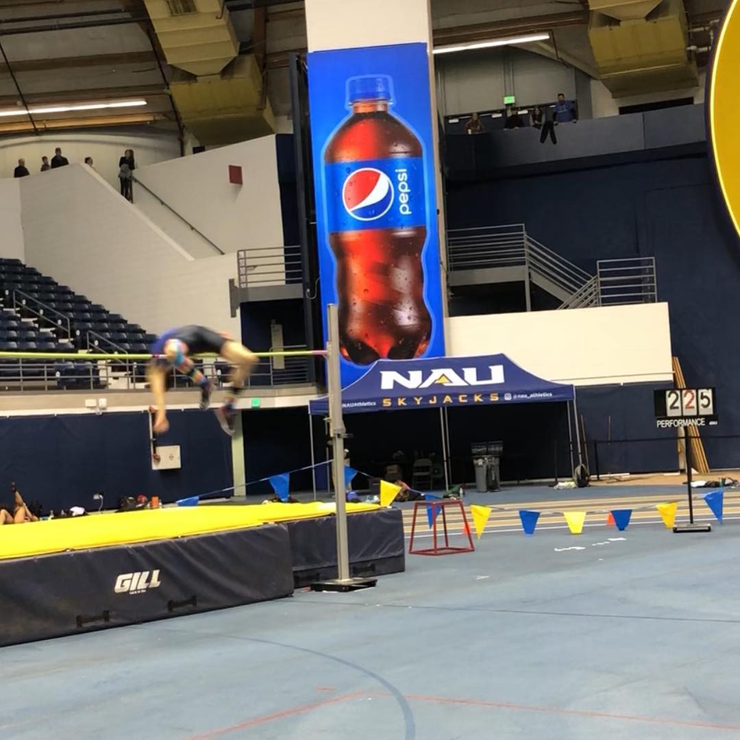 张国伟3000米纪录现在怎么样了,张国伟以2米25成绩夺冠含金量