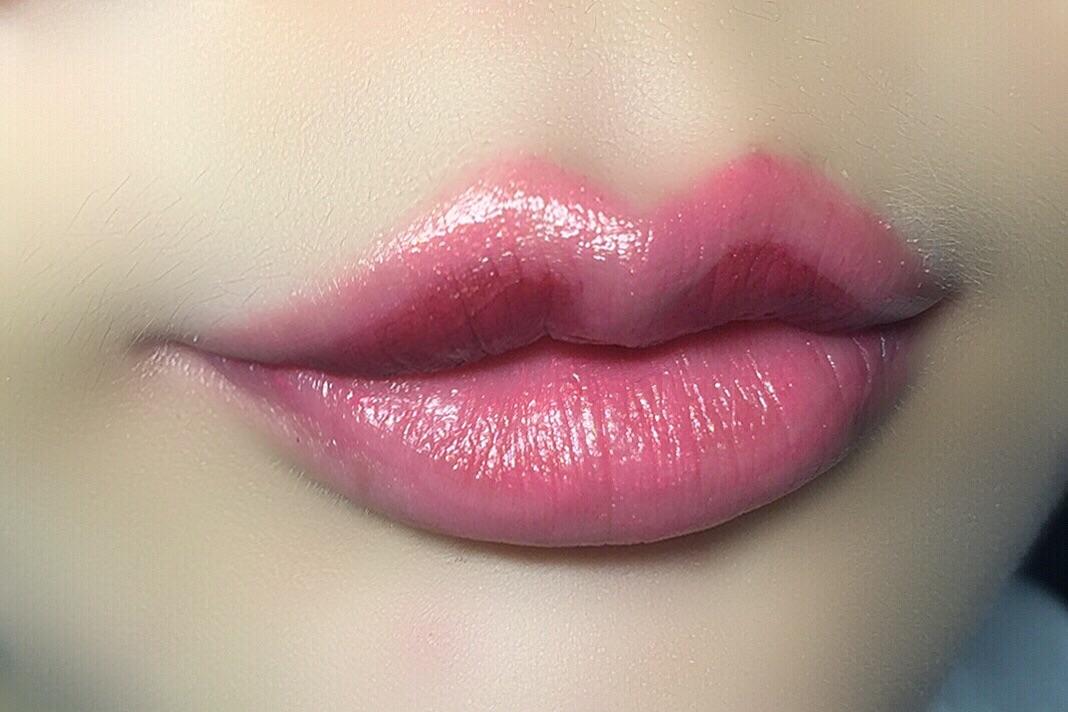 嘴巴有点突出怎么化唇妆,没有唇形怎么画唇妆手把手教