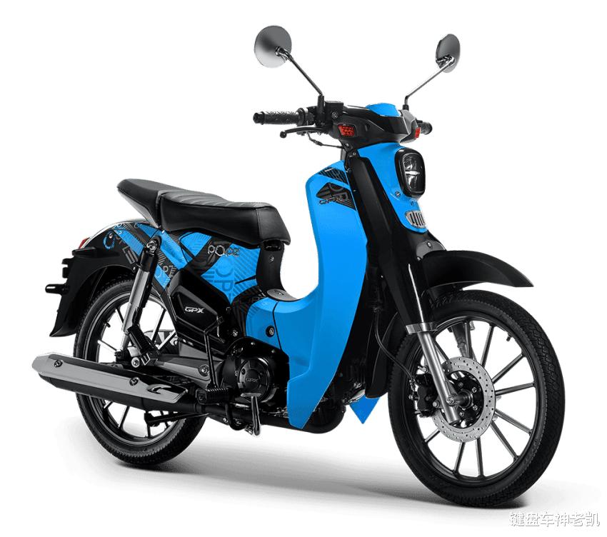 在能买到本田幼兽的东南亚，也有皮尺版的GPXPopz110