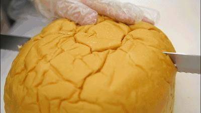 为了吃这个包包，排了80米长队！