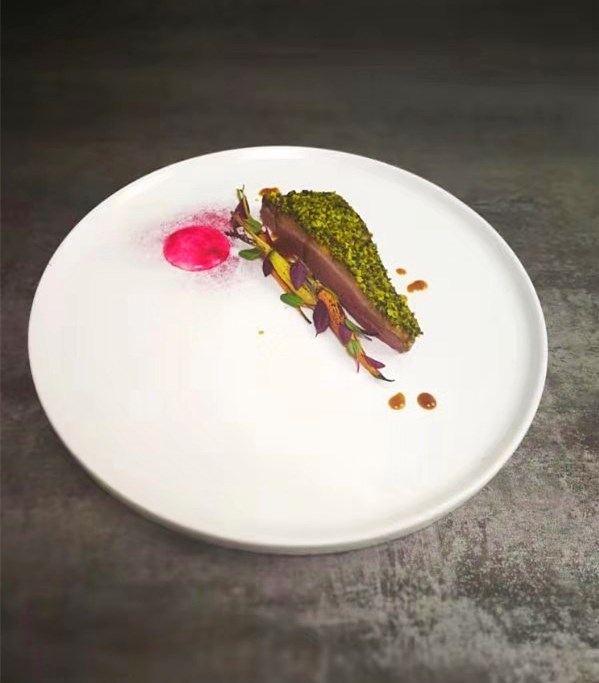 加鱼子酱的烤鸭,中西合璧鱼子酱做法