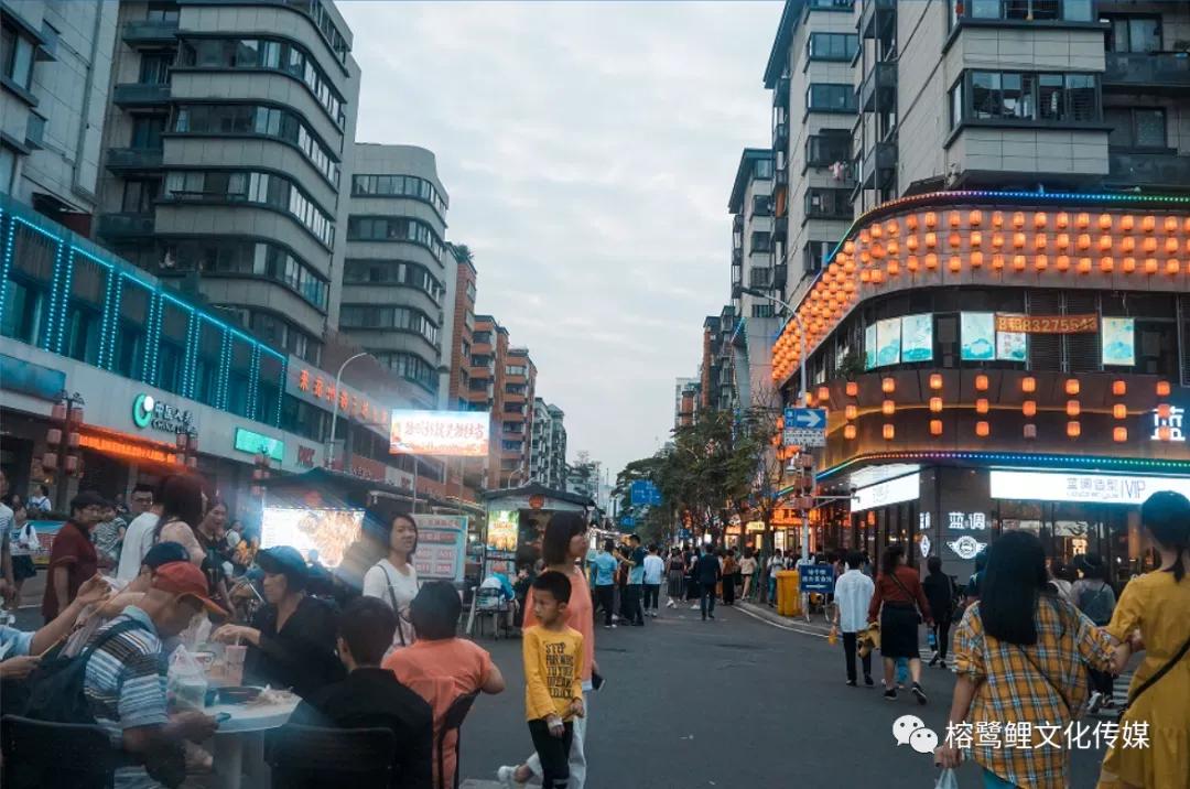 福州达明美食街必吃,福州达明美食街甘草芭乐哪家正宗