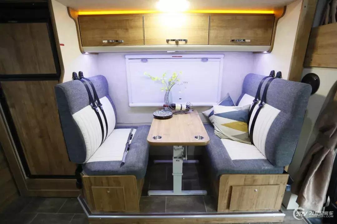 拓锐斯特轻卡侧拓展房车最新信息,拓锐斯特火星二号纵床版房车