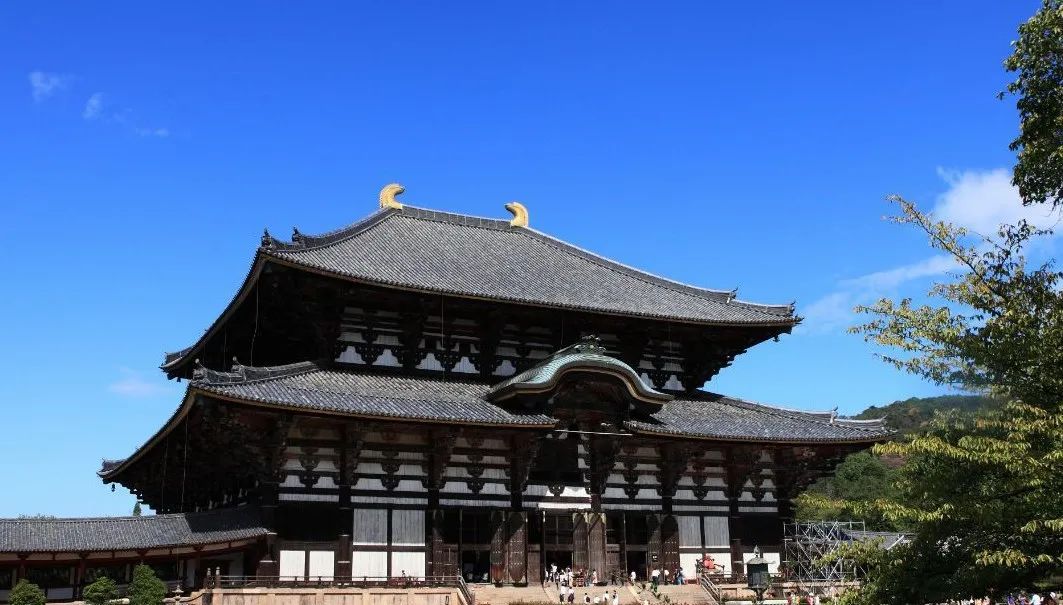 什么是坡屋顶有什么优缺点,什么是坡屋顶保温