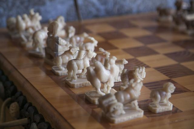 用骨头拼成的工艺品,用骨头做的蒙古艺术