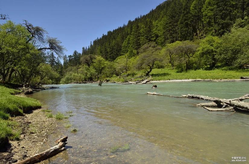 巴松措最近期攻略,巴松措可以开进去吗