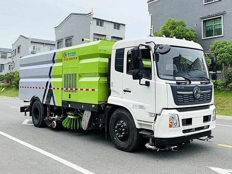 东风天锦环卫清扫车图片,东风天锦扫路车怎么操作