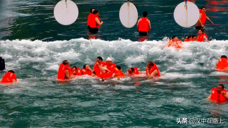 汉中市留坝县中国栈道欢乐水世界,汉中去留坝水世界攻略