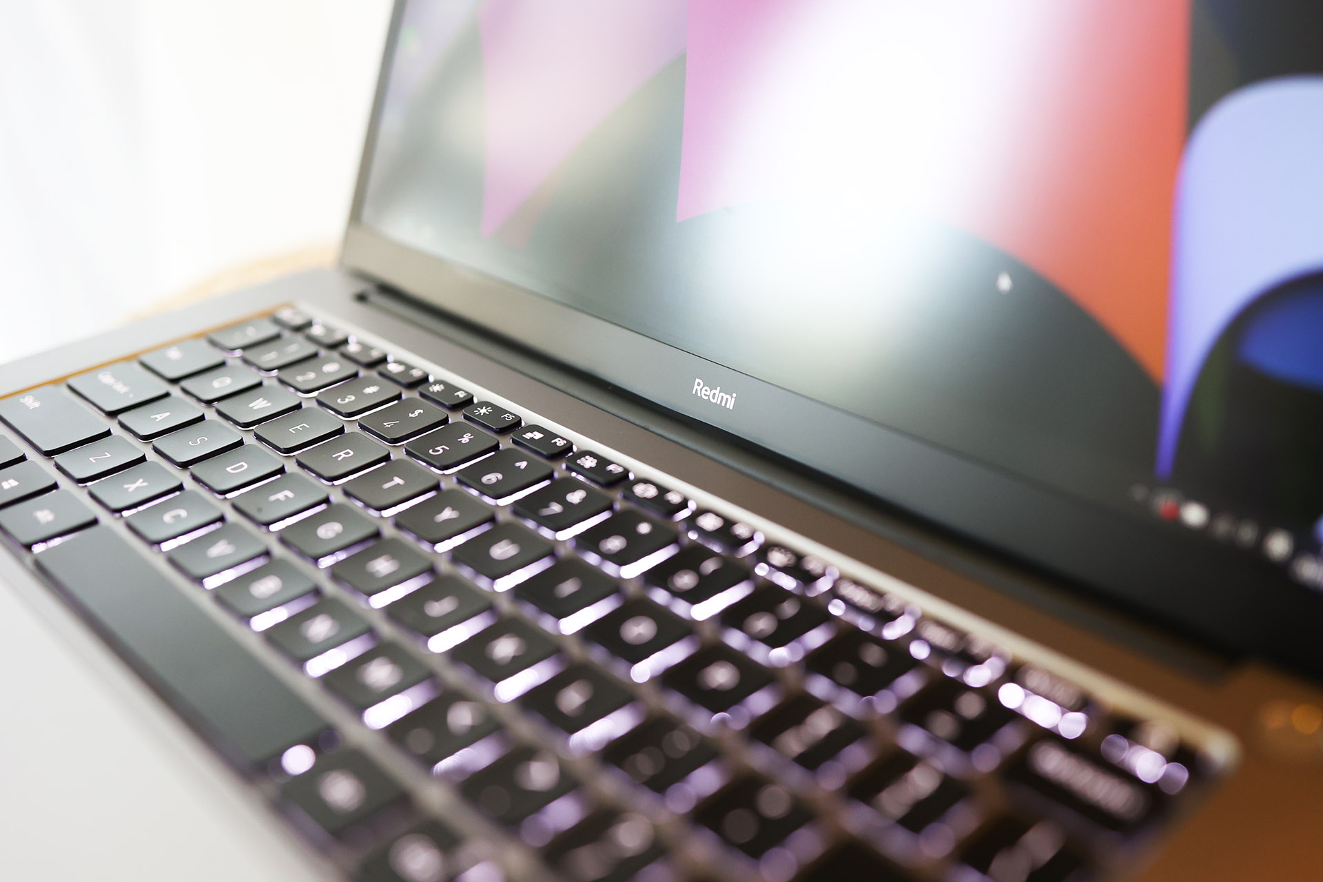 redmibookpro14和15有什么区别,redmibookpro15锐龙版和酷睿版