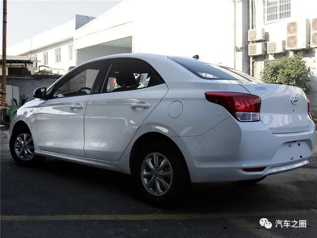 现代瑞纳和飞度哪个值得买,买现代瑞纳油耗