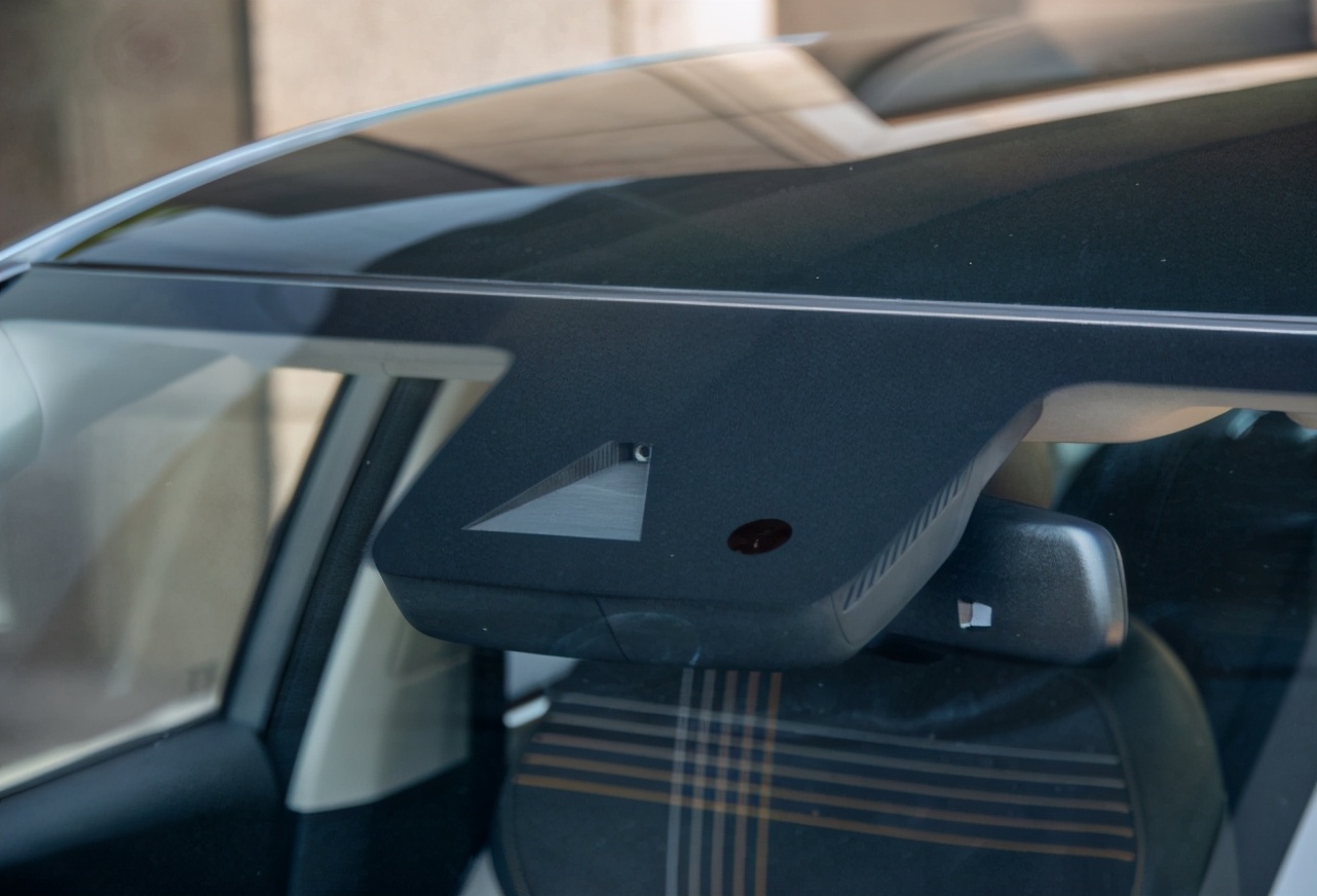 荣威i6maxev,荣威i6max智驾版是顶配吗