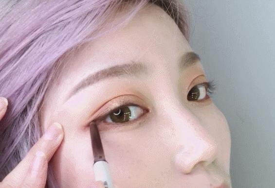 化完就被搭讪！回头率百分百的新手女神妆