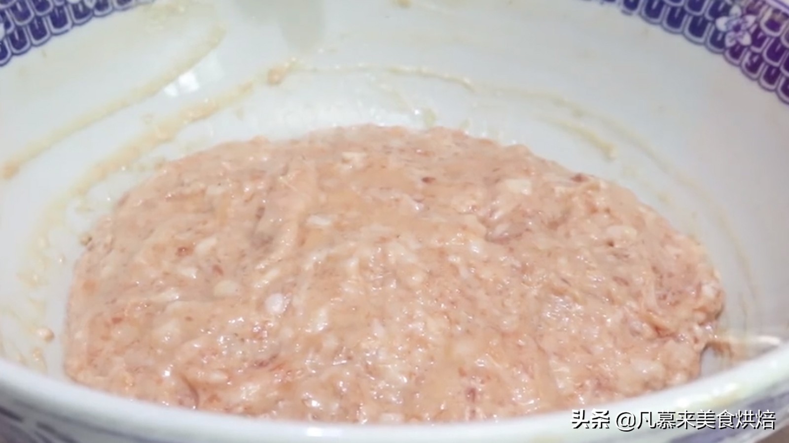 怎样让肉馅更粘稠,怎么让调好的肉馅不发柴