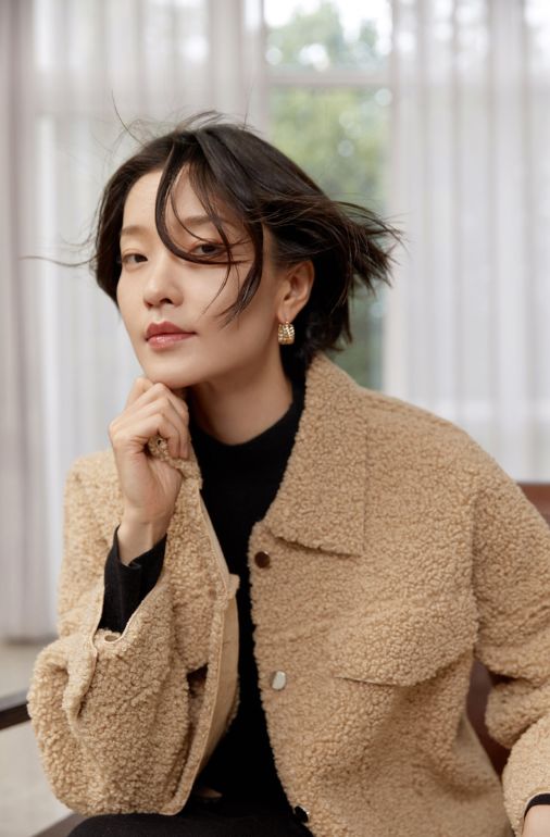 大衣秋冬店铺推荐,秋冬买大衣还是买皮草好