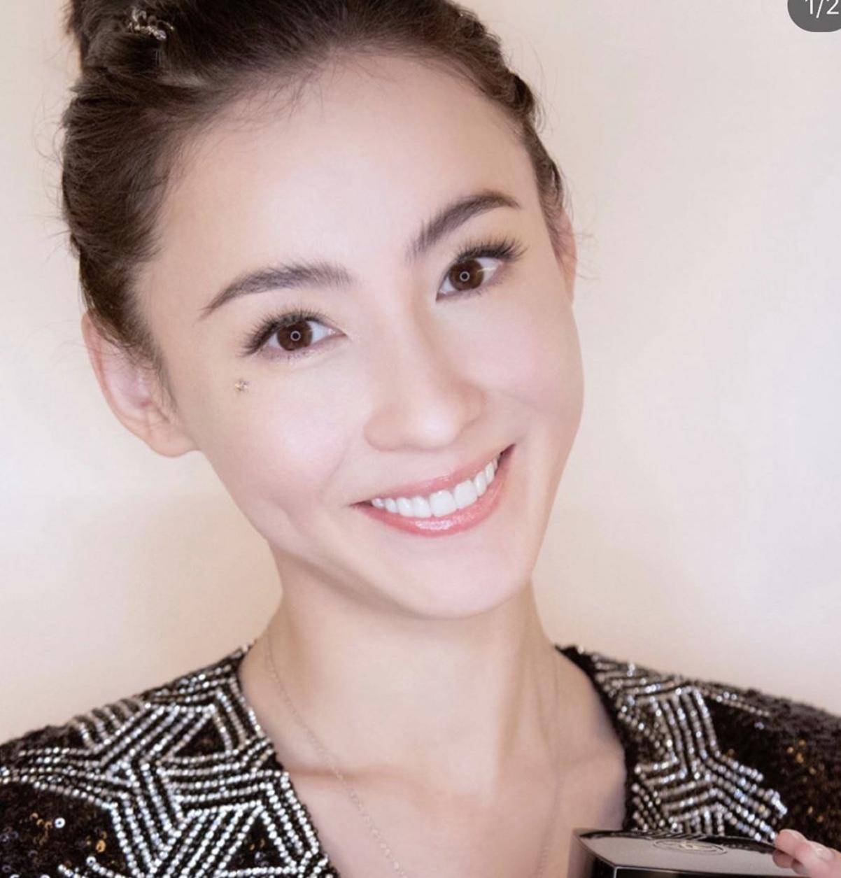 曝张柏芝被赶下飞机,张柏芝一家五口被赶下飞机