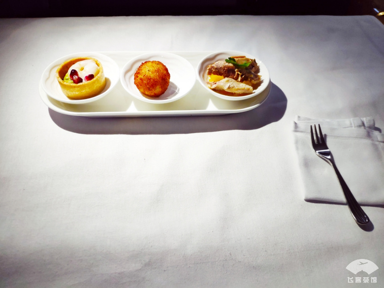 阿联酋航空a380头等舱套房解说 (土豪体验阿联酋航空a380头等舱)