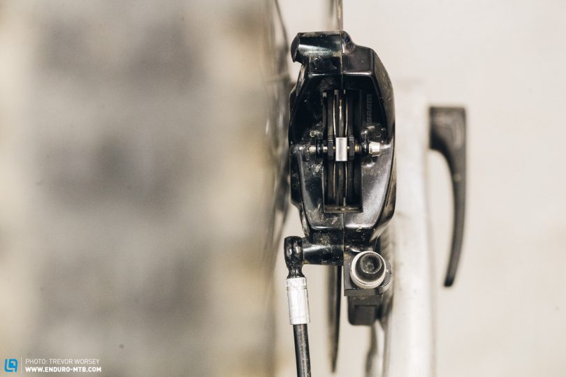 油碟刹车回弹不到位,油碟刹车力度不够用