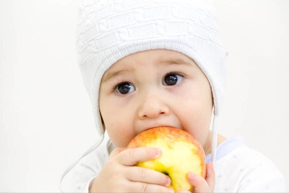 婴儿智商高的3个迹象,10岁儿童智商低的迹象