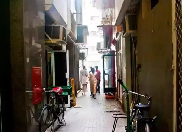 迪拜捡垃圾致富是真的吗,迪拜捡垃圾月入百万