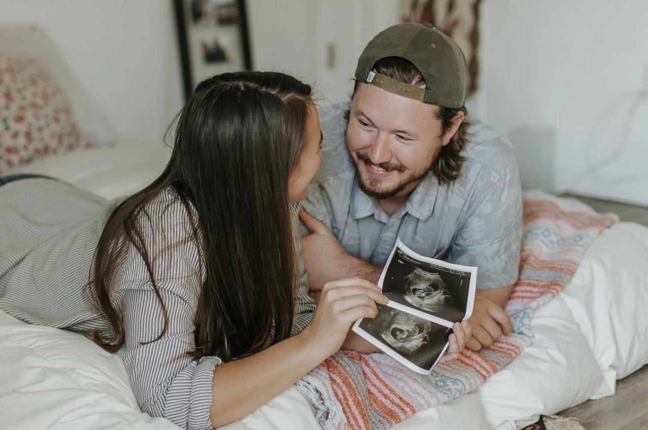 同房后多久能测出怀孕？怎么判断怀孕没有，受孕成功的征兆和症状