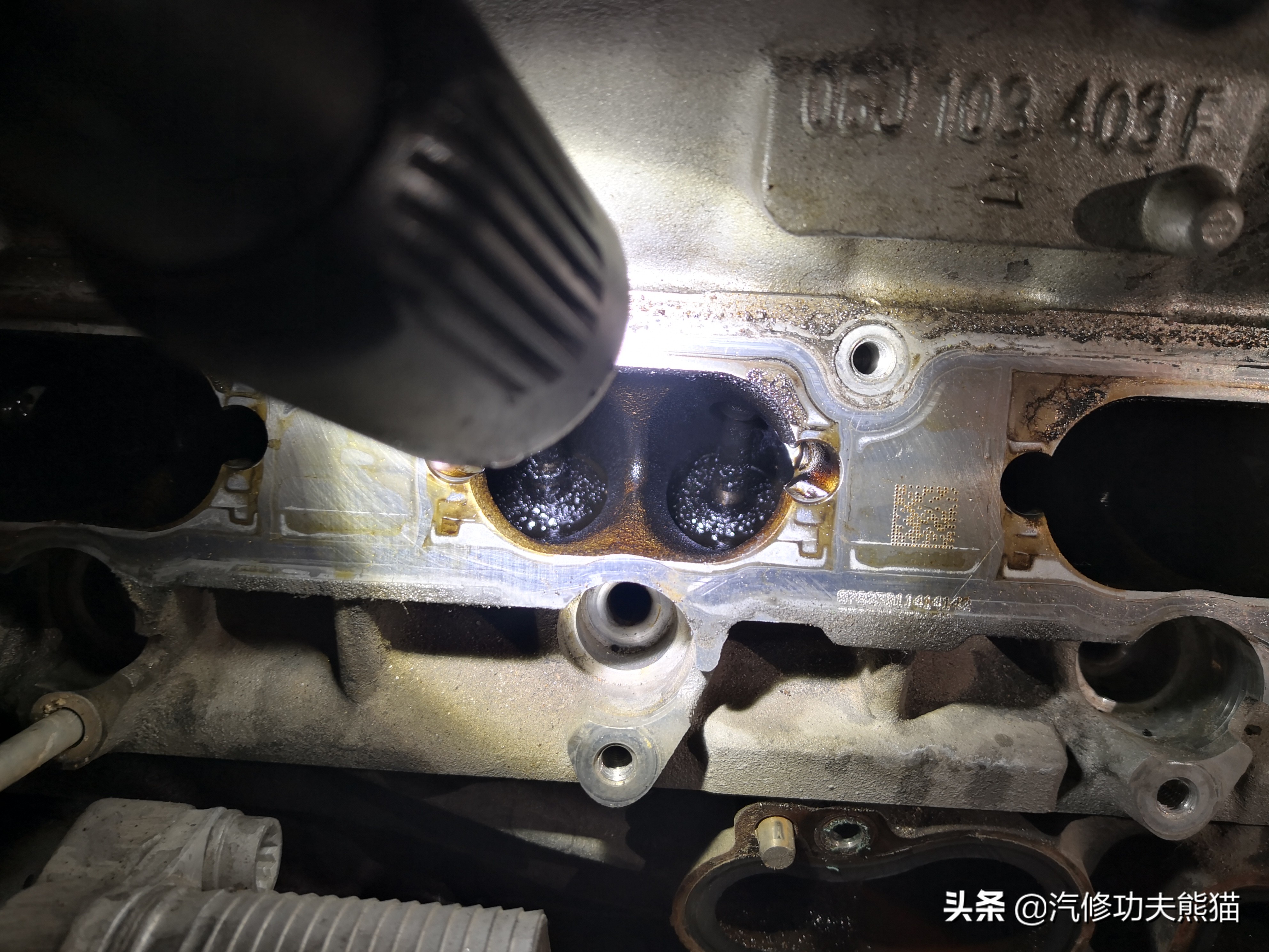 dsg双离合起步抖动有异响,大众帕萨特3.0v6发动机烧机油