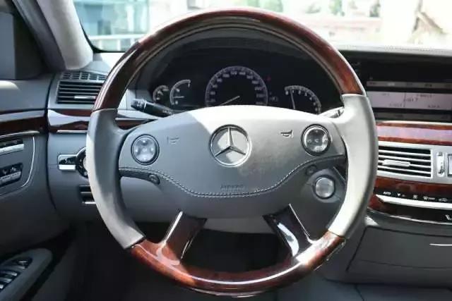 20万公里老款奔驰s600,老款奔驰s600对比新款