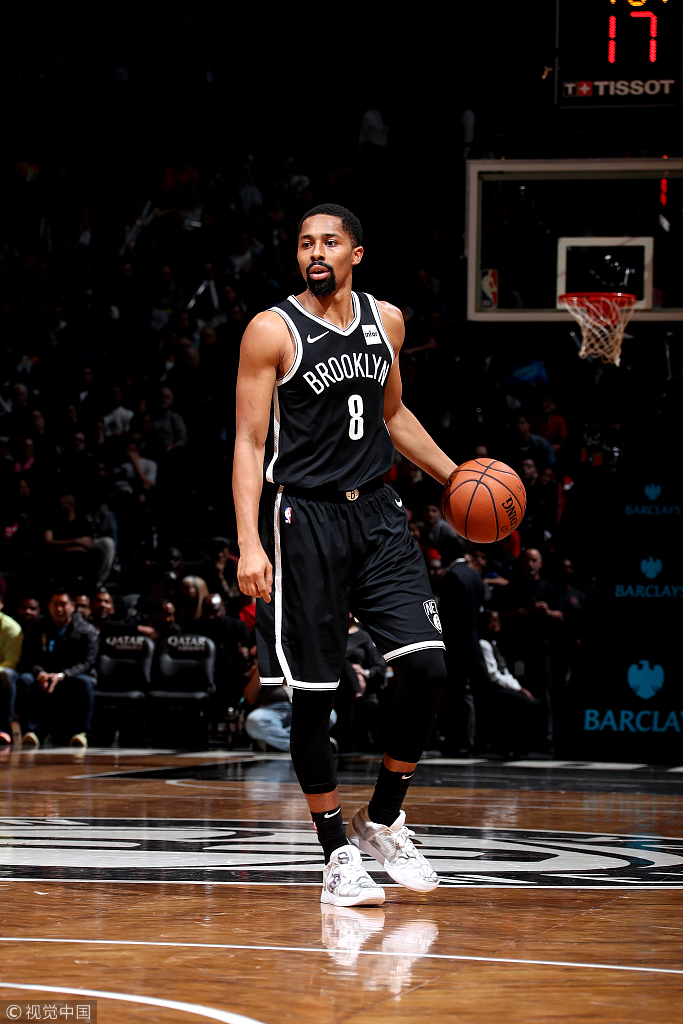 NBA今日球鞋精选：上脚两双联名款！火箭赢了，“鞋王”嗨了