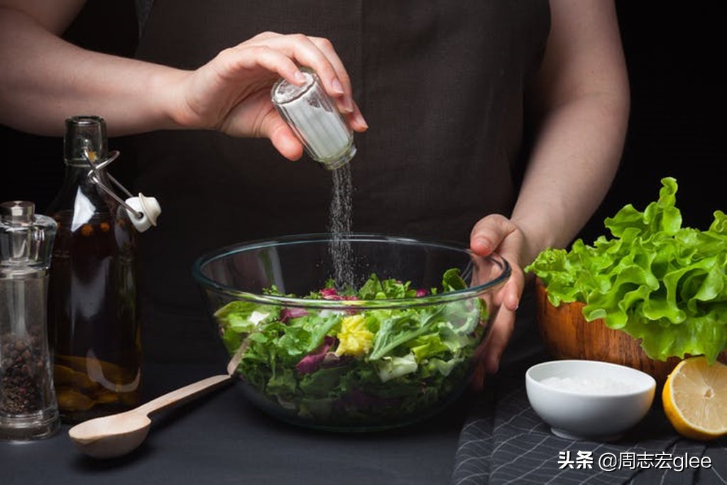盐多必失盐摄入过多也有健康隐患,为什么盐是必不可少的