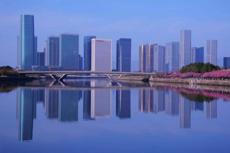 看下义乌城市的全景,浙江义乌城市建设视频