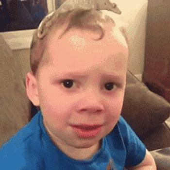 假笑男孩爆红多年后惨遭曝光,假笑男孩儿个人资料