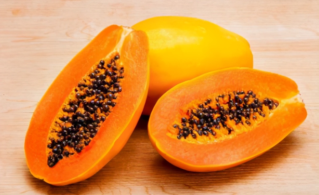 40天左右的狗狗喂什么食物好,二个月狗狗喂什么食物