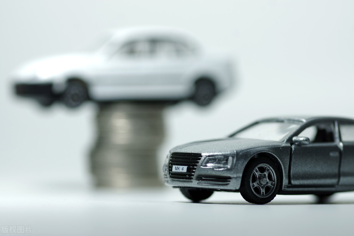 4s店贷款买车需要交服务费吗,买车贷款金融服务费一般多少