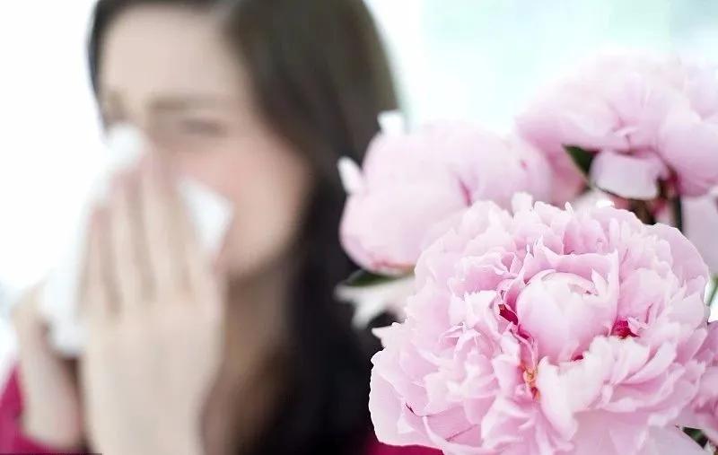 藿香正气水泡脚有什么功效,藿香正气水钓鲫鱼绝密配方