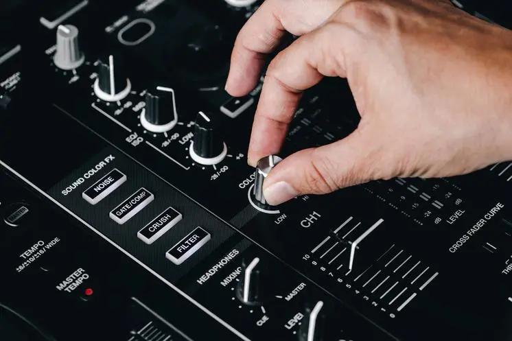 微信公众号怎么吸粉讲解,微信公众号如何做小说吸粉