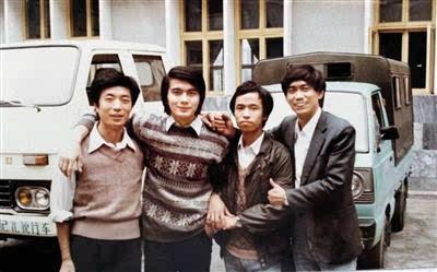 何晴二婚嫁三婚许亚军,许亚军与何晴的甜蜜生活