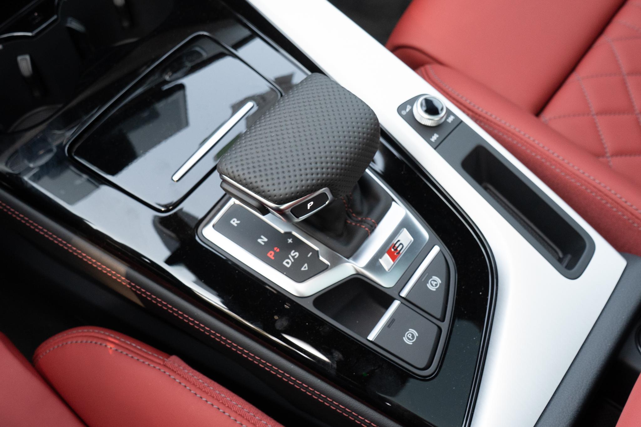 银耳奥迪s62021款,s4银耳奥迪