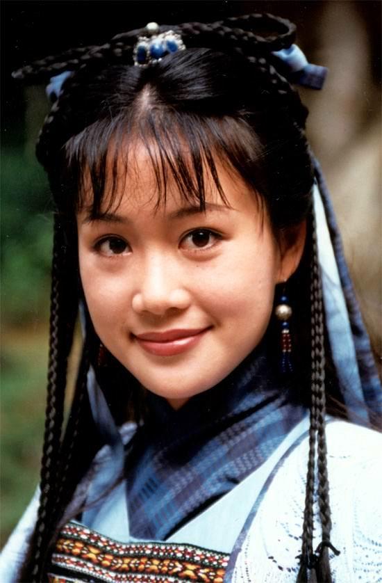 古龙武侠电影圆月弯刀,武侠剧圆月弯刀粤语