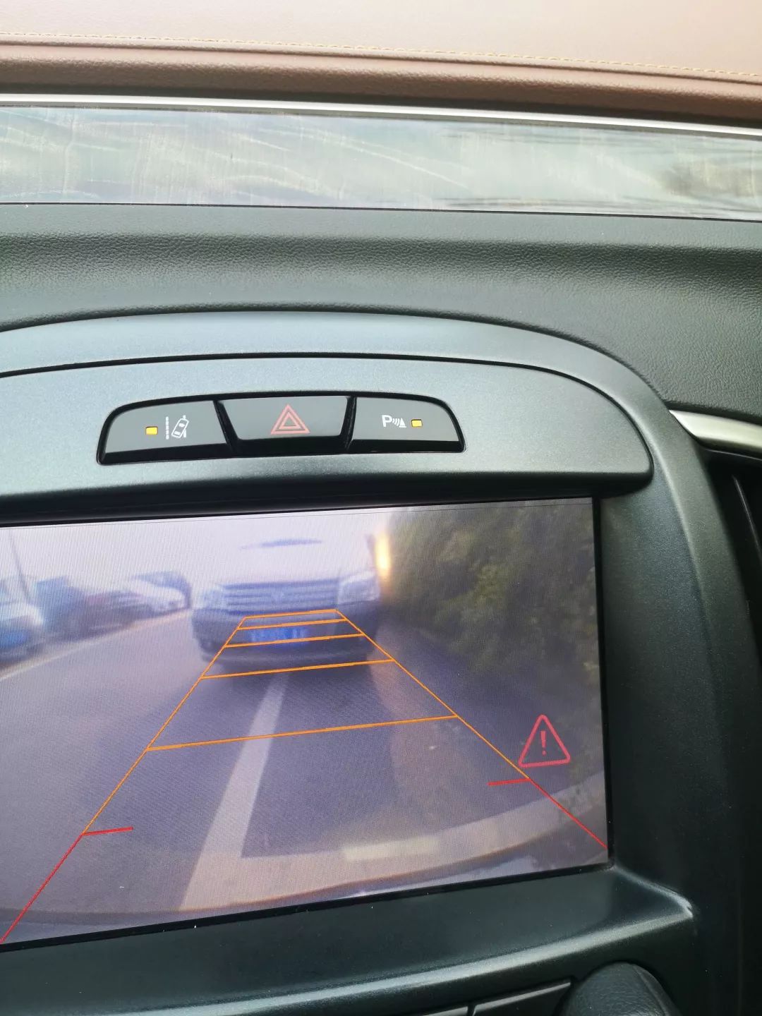 十八万买一个2.0t的别克君越真香,18款2.0t别克君越二手值得买吗