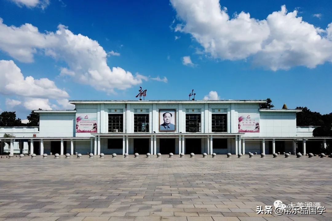 韶山火车站红色专列,韶山火车站到韶山景区