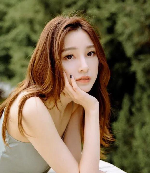 中央电视台才貌双全的美女主持人,新晋央视女主持