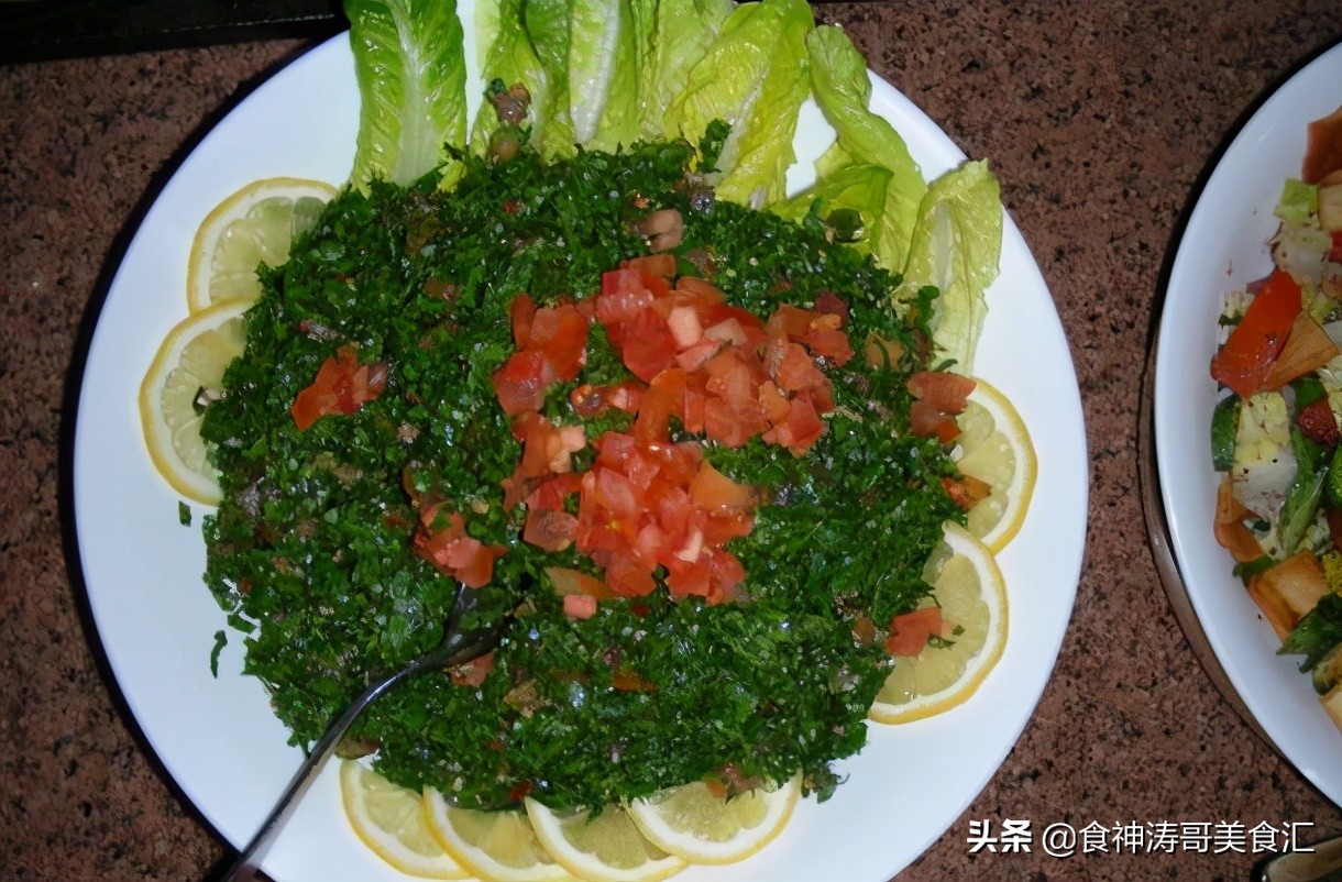 沙特家庭的一日三餐，营养过剩导致胖人太多，无奈宣布减肥换黄金