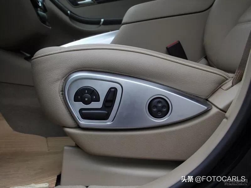 2017款奔驰r320豪华型测评,奔驰r320商务臻藏版2017评测