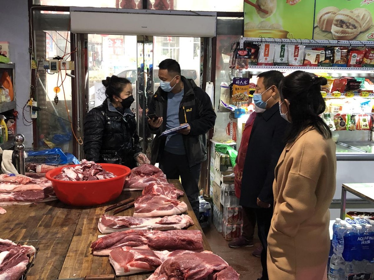 黑龙江红光农场有限公司工会安全检查确保疫情期间安全稳定