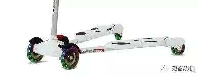 平衡车扭扭车和滑板车哪个好,一岁多买扭扭车平衡车滑板车