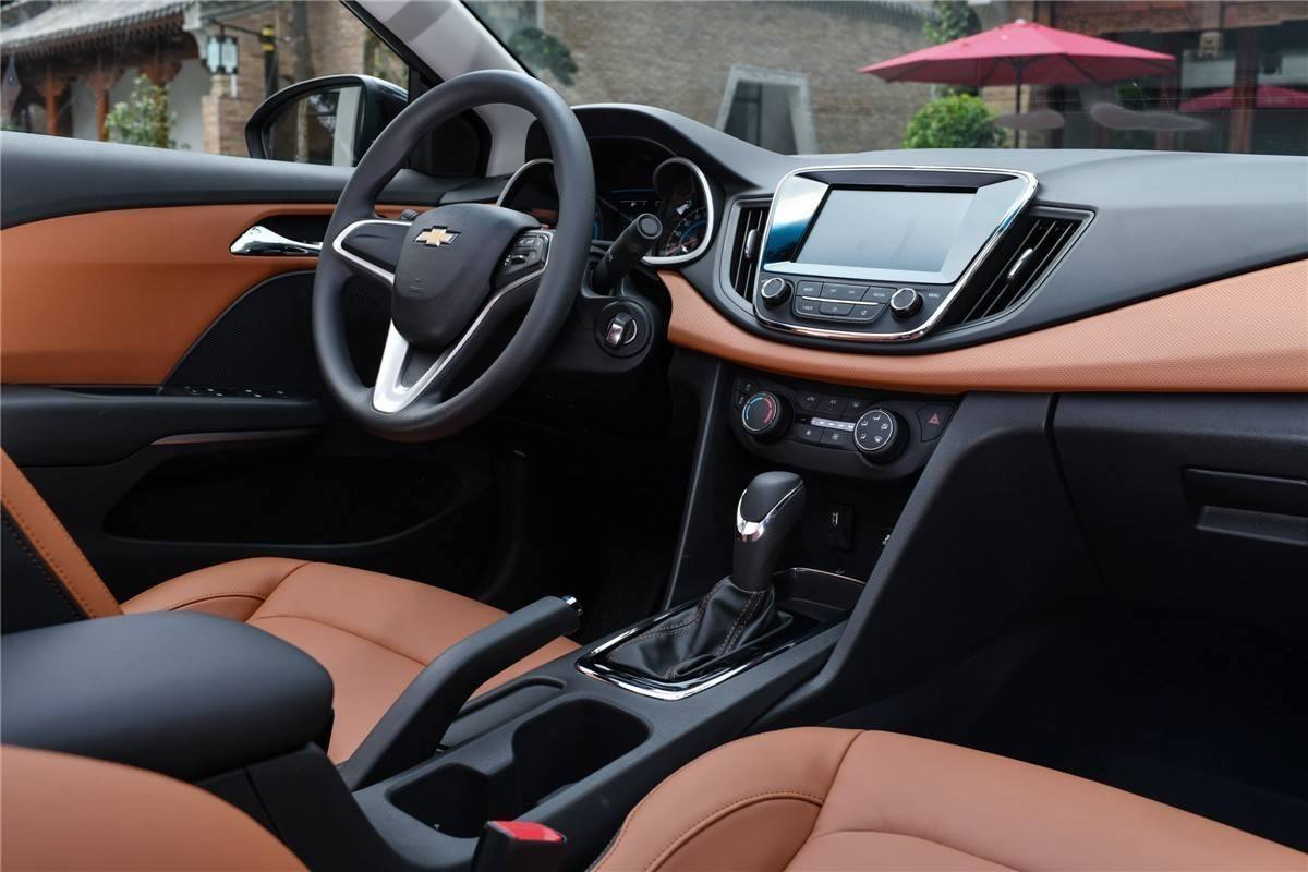 科鲁兹掀背版这款车油耗怎么样,科鲁兹掀背版1.6t顶配