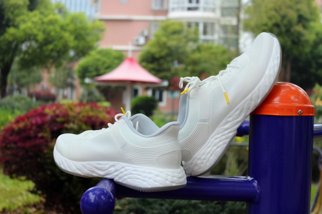 走路轻软跑步双弹颜值时尚,OneMix逍遥游休闲跑鞋实测